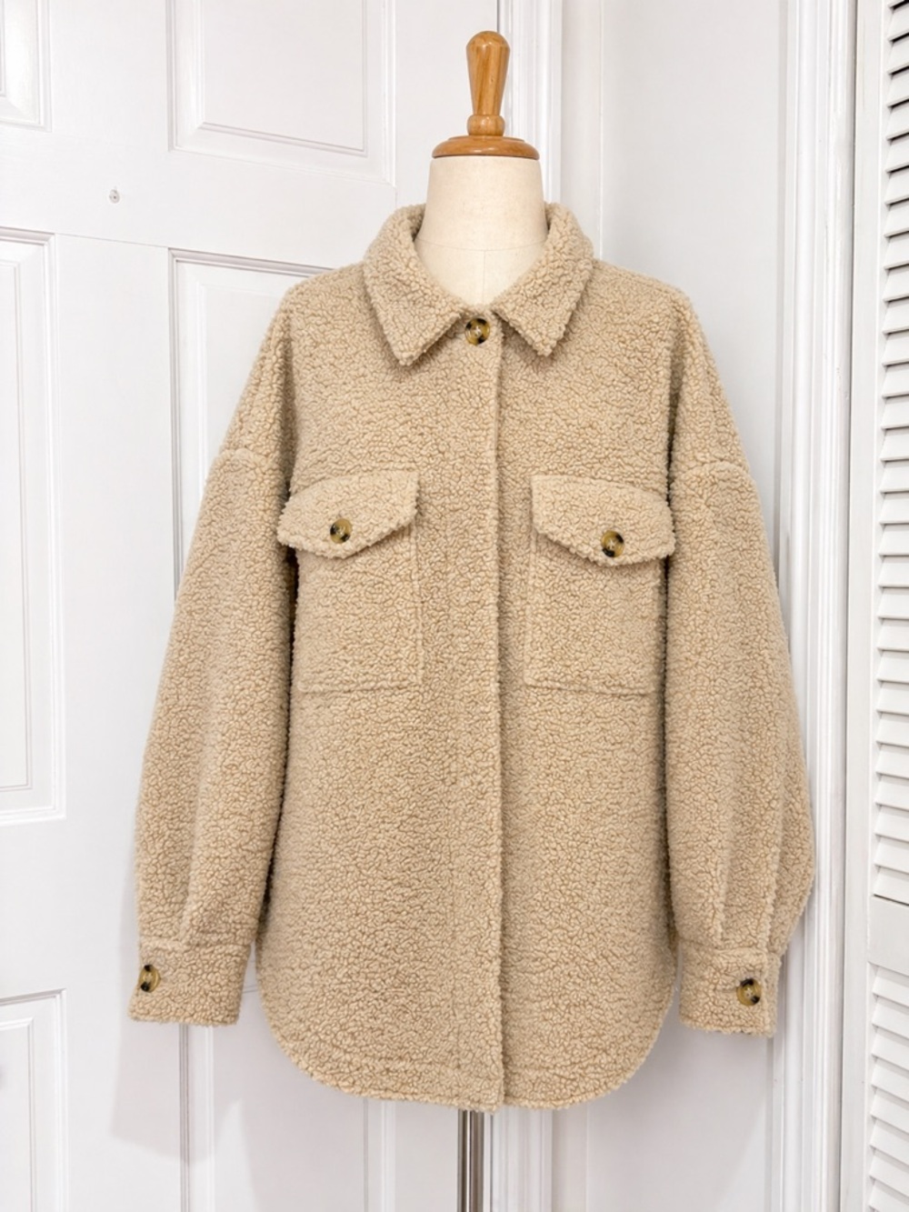Good American Beige Teddy Sherpa Shirt Jacket